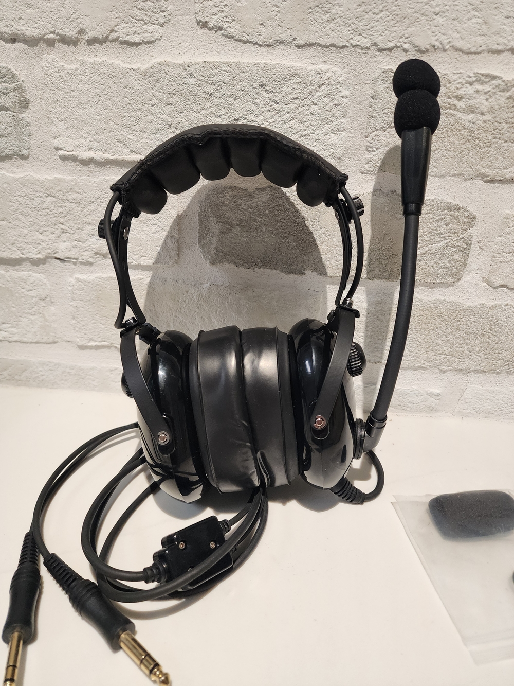 Kore Headset Black Carrying Case - Picture 3 of 7